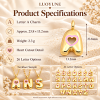 LUOYUNE Pendentif Breloque Lettre Alphabet Dorée avec Cœur Rose Découpé, Bijou Initial pour Collier DIY, Cadeau Femme, 26 Styles de Lettres