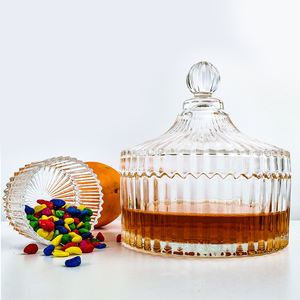 Vendita Calda <span class=keywords><strong>Portacandele</strong></span> in <span class=keywords><strong>Vetro</strong></span> a Forma di Cono 100ml 200ml 500ml con Motivi in Rilievo e Coperchio in <span class=keywords><strong>Vetro</strong></span> per Bomboniere Battesimo - Product Image 1