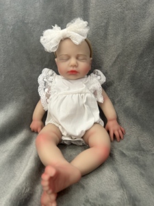 Muñeca de silicona de una pieza de 13 pulgadas, estilo personaje, con suéter rosa, de simulación sólida, elástica, suave y rellena, regalo festivo para - Product Image 4