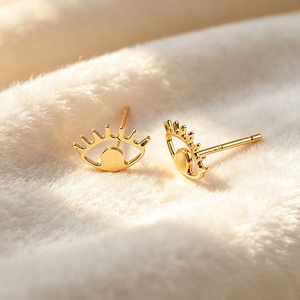 Broche en métal émaillé de luxe personnalisée en gros avec attache épingle de sûreté pour sacs et chapeaux - Product Image 1