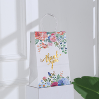 Sac en papier kraft général des fêtes Fleurs en feuille chaude Série de remerciements Sac à main Sac cadeau Sacs d'emballage de fête