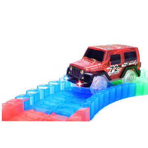 55 Pièces DIY Éducatif Jouet de Course Lumineux à Assembler Voiture Flexible et Modulable en Plastique Écologique Piste Magique - Product Image 4