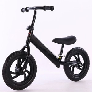 Balance Toys Bicicleta de equilibrio para niños de 12 pulgadas, sin pedal, con marco de aleación de aluminio, para niños de 4 a 6 años, color blanco - Product Image 4