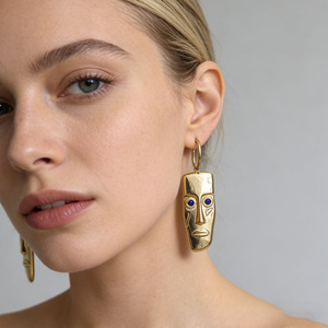Boucles d'oreilles tendance YWXS Fashion en acier inoxydable 18 carats, pendentif géométrique de luxe en acier inoxydable avec œil bleu et visage humain pour femme - Product Image 6
