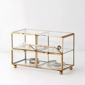 Boîte de rangement et de présentation de bijoux en verre et laiton à quatre tiroirs, design créatif, vente en gros, pour femmes - Product Image 1