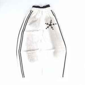 กางเกงวอร์มลายทางแฟชั่นดีไซน์เก๋ เอวสองชั้น ทรงหลวม สไตล์ลำลอง พิมพ์โลโก้ สตรีทแวร์ ล้างสีแบบแอซิด สำหรับผู้ชาย - Product Image 1