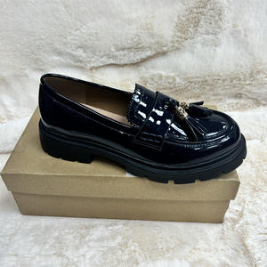 Модная классическая женская обувь в британском стиле, Маленькая кожаная обувь, новая кожаная обувь с толстой подошвой, с кисточками - Product Image 3