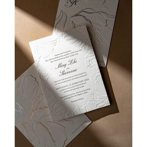 Inviti di Nozze Estetici di Lusso a Forma di Fiore, Biglietti Personalizzati con Nomi degli Invitati, Stampa Digitale e Goffratura Artistica - Product Image 2