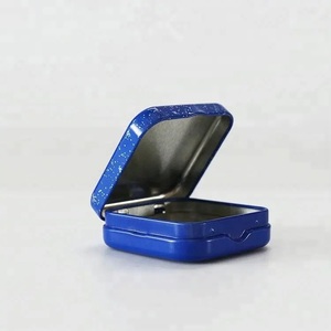 Biểu Tượng Tùy Chỉnh Kín Di Động Blink Vuông Nhỏ Bạc Hà Hộp Thiếc Với Nắp Có Bản Lề Với Không Khí Chặt Chẽ Nhựa Bên Trong Bìa - Product Image 6