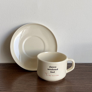 Juego <span class=keywords><strong>de</strong></span> Taza y Platillo <span class=keywords><strong>de</strong></span> Cerámica con Diseño del Alfabeto Inglés, Resistente a Altas Temperaturas, para Café Latte y Desayuno - Product Image 1