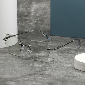 Kim Cương kim loại chống phản xạ photochromic không có vành kính phẳng khung chống ánh sáng màu xanh thay đổi cận thị kính quang học - Product Image 1