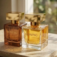Vente en gros de flacons en verre carrés classiques de 50 ml, flacons de parfum vides avec logo et boîte pour l'emballage d'un ensemble de flacons de parfum vides