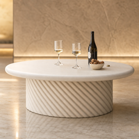Table basse ronde en fibre de verre pour extérieur, table de patio moderne avec base côtelée, mobilier commercial personnalisé pour hôtels, complexes hôteliers, cafés, projets en gros