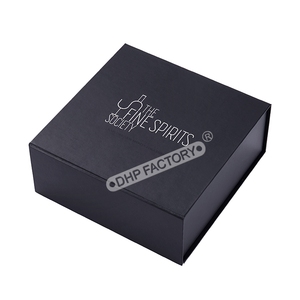 Caja de Regalo Personalizada con Cierre Magnético Premium Negro Mate, Caja de Envío Pequeña Negra con Logotipo - Product Image 3