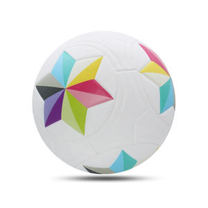 Balón de Fútbol Profesional Personalizado Tamaño 5 Cosido a Máquina de Material TPU Duradero de Alta Calidad Resistente al Desgaste para Uso en Exteriores - Product Image 5