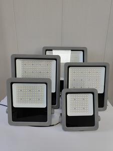 <span class=keywords><strong>Projecteur</strong></span> <span class=keywords><strong>LED</strong></span> extérieur étanche IP66 en aluminium moulé sous pression 200W 26000LM 100-277V pour <span class=keywords><strong>chantier</strong></span> de construction - Product Image 4