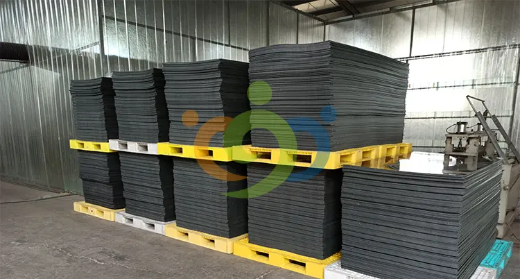 แผ่นพลาสติกบอร์ด HDPE 4x8แผงพลาสติกโพลีเอทิลีนความหนาแน่นสูงขายส่ง