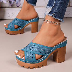 Summer Women Street Style Hollow Sandals Vintage Metal Buckle Thick Bottom <b>Block</b> Heel Fashion Sandals - Product Image 1