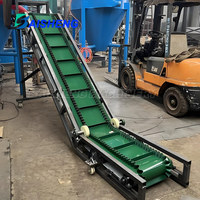 Nouveau mini convoyeur à bande portable en PVC/nylon à crampons pour le transport de terre et de pierres, fabriqué en Chine