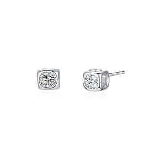 Boucles d'oreilles carrées minimalistes en argent sterling S925 avec zircon rond, version cuivre personnalisable, pour un usage quotidien féminin - Product Image 1