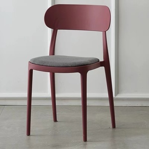 Silla de Diseño Moderno y Minimalista al por Mayor, Silla de Comedor de Plástico Colorida Apilable sin Brazos con Cojín de PP Simple para Cafetería, Parque, Hospital - Product Image 5