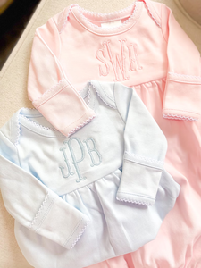 <span class=keywords><strong>Set</strong></span> di <span class=keywords><strong>Vestiti</strong></span> per Neonati con Monogramma, 100% Cotone, Bordo Picot, Camicia a Maniche Lunghe, Outfit per il Ritorno a Casa e per l'Ospedale - Product Image 4