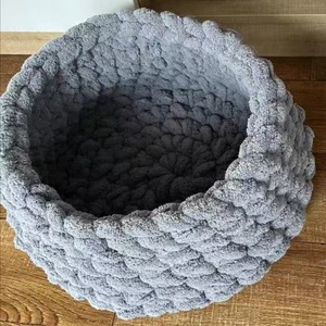 Coussin pour animaux de compagnie tricoté rond ultra doux et confortable, couleur personnalisée pour chats et chiens, tapis de couchage chaud, vente en gros - Product Image 1