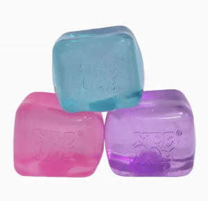 Balles anti-stress TPR en forme de cube de glace, bonbons au maltose pour tous les âges - Moments de détente à la maison ou au bureau - Product Image 1