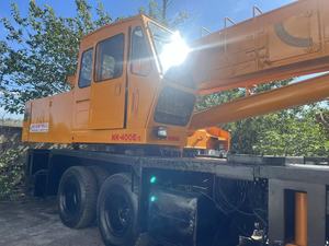 Grúa Móvil Usada Kato de 40 Toneladas con Motor Cummins, Componentes Kawasaki ENERPAC, Pluma de 30M, Equipo de Elevación para Construcción - Product Image 5