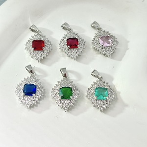 Colgante de aleación de zinc con forma de estrella y engaste de cristal de esmeralda para joyería de fiesta Y9165 - Product Image 1