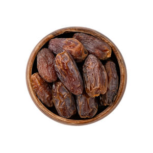 Dattes séchées fraîches et sucrées à la texture moelleuse, parfaites pour les collations familiales, la pâtisserie et les besoins énergétiques quotidiens - Product Image 1