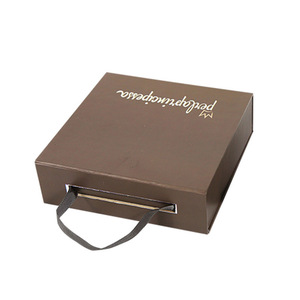Foldable Christmas Holiday Gift Brown Ribbown Handle big lingerie Flower product packaging box
