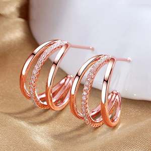 Orecchini a Cerchio Geometrici E2797 in Oro Rosa con Cristalli e Strass, Lussuosi per Uso Quotidiano Femminile - Product Image 4