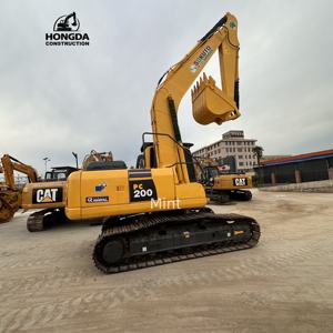 Excavatrice KOMATSU PC200-8 avec moteur Cummins, boîte de vitesses, modèle 2022, capacité de la benne de 1,0 m³, fabrication japonaise, à vendre - Product Image 1