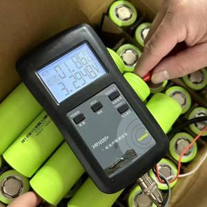 ई-बाइक के लिए उच्च गुणवत्ता रिचार्जेबल 32140 लिथियम आयरन फॉस्फेट सेल पिन बेलनाकार बैटरी - Product Image 3