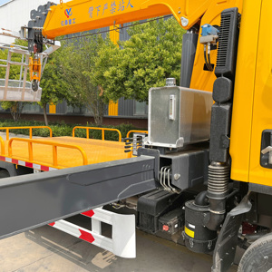 Grúa Aérea Montada en Camión FOTON M5 de 6.3 Toneladas de Alta Capacidad de Carga - Máquina Integrada de Carga y Descarga para Construcción - Product Image 4