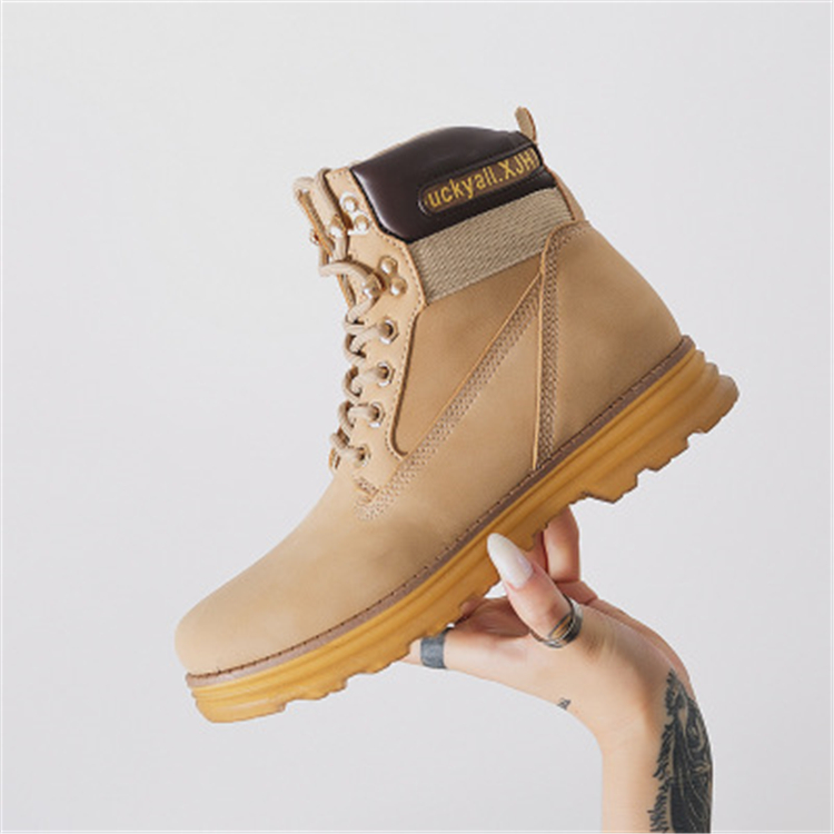 Fotos: No te vas a creer lo bonitas que son estas botas de montaña de Zara,  Stradivarius y Mango | Mujer Hoy