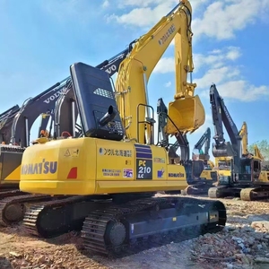 Excavatrice d'occasion Komatsu PC210 21 tonnes économique fabriquée au Japon certifiée CE avec godet Kubota et accessoire EPR Thumb - Product Image 2