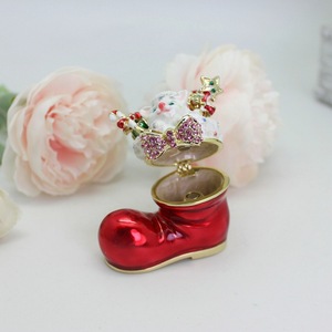 Shinnygifts Màu Đỏ Giáng sinh giày hộp đính với tinh thể bức tượng nhỏ vẽ tay đồ trang sức vòng chủ đề giáng sinh trang trí nội thất Quà Tặng - Product Image 5