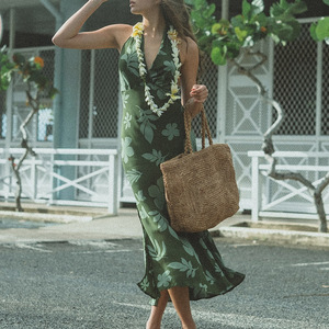 Bán Buôn Bán Hot Siêu Dài Bãi Biển Ăn Mặc Tùy Chỉnh 100% Rayon Mềm Vải Ăn Mặc Sâu V Slit Hawaii Ăn Mặc - Product Image 2