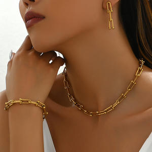 2025 vente chaude nouveau gros de haute qualité couleur or collier boucles d'oreilles Bracelet géométrique chaîne Accent ensemble de bijoux - Product Image 2
