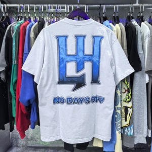 T-shirt da <span class=keywords><strong>uomo</strong></span> all'ingrosso firmata con stampa a lettere Hot Drilling LH, motivo Freccia di Cupido, Life Hustlers - Product Image 2