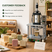 Presse à savon pneumatique mini 12 kg avec gaufrage de logo clair pour atelier de petite taille