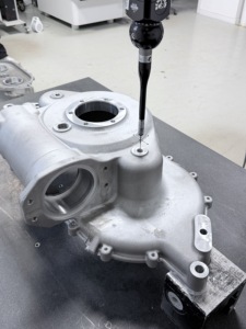 Productos de Maquinaria de Fundición en Arena de Aluminio y Mecanizado CNC de Fabricación China OEM, Piezas de Repuesto para Automóviles, Inspección <span class=keywords><strong>CMM</strong></span> - Product Image 3