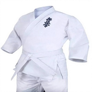 Kyokushin Karate Uniforme Niños GI y Adultos Artes Marciales uniforme Karate Gi Color Blanco - Product Image 1