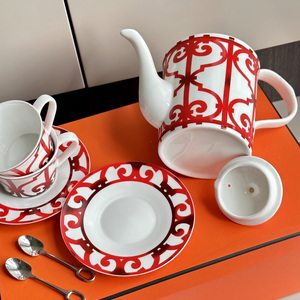 ผู้ผลิตขายชุดกาแฟหรูสไตล์นอร์ดิกและชุดน้ำชาเซรามิกสีแดงโดยตรง - Product Image 5