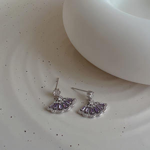 Pendientes de Estilo Coreano de Moda con Mini Circonitas en Forma Ovalada, Decoraciones Versátiles para las Orejas para Mujer, Venta al por Mayor - Product Image 4