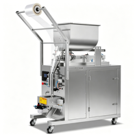 Machine de remplissage automatique de sauces commerciale pour l'emballage de sachets de ketchup et de sauce chili