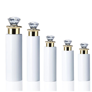 Botella Redonda de PET de Alta Gama para Tónico de 100ml 150ml 200ml 250ml 300ml 400ml 500ml con Tapa de Diamante para Loción Cosmética - Product Image 3