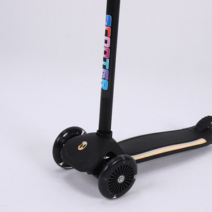 Patinete infantil plegable con altura ajustable, color negro, para mayores de 3 años - Product Image 3